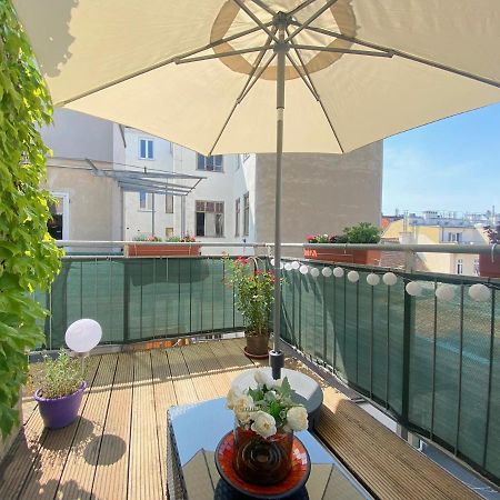Magic Vienna Balcony Apartment ภายนอก รูปภาพ