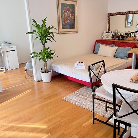 Magic Vienna Balcony Apartment ภายนอก รูปภาพ