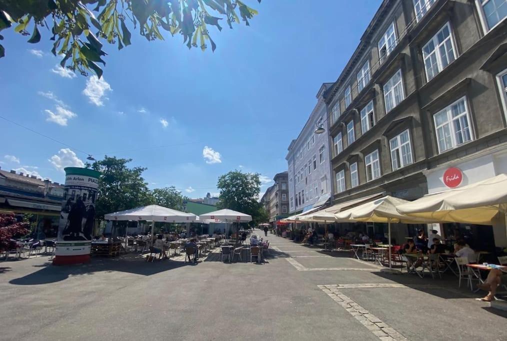 Magic Vienna Balcony Apartment ภายนอก รูปภาพ