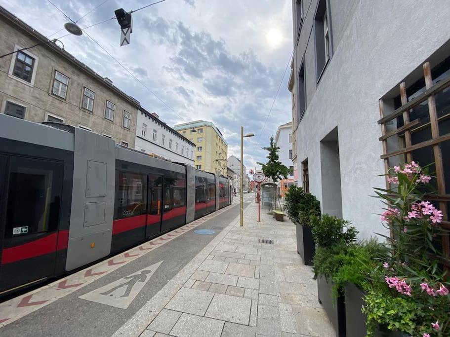 Magic Vienna Balcony Apartment ภายนอก รูปภาพ