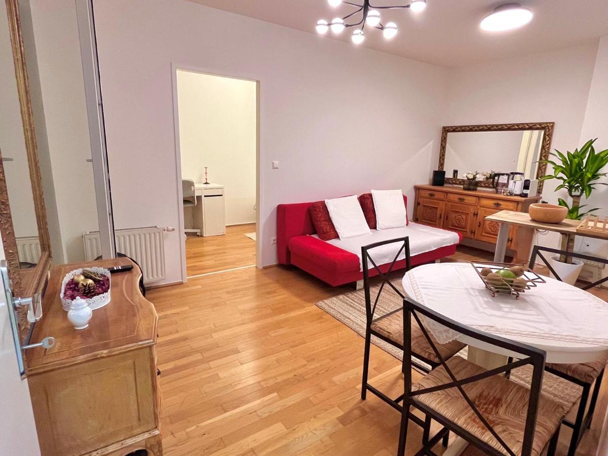 Magic Vienna Balcony Apartment ภายนอก รูปภาพ